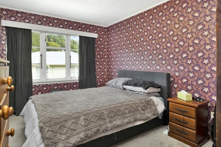 Photo of property in 75 Hampshire Street, Cannons Creek, Porirua, 5024