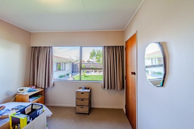 Photo of property in 37 Donegal Crescent, Tamatea, Napier, 4112