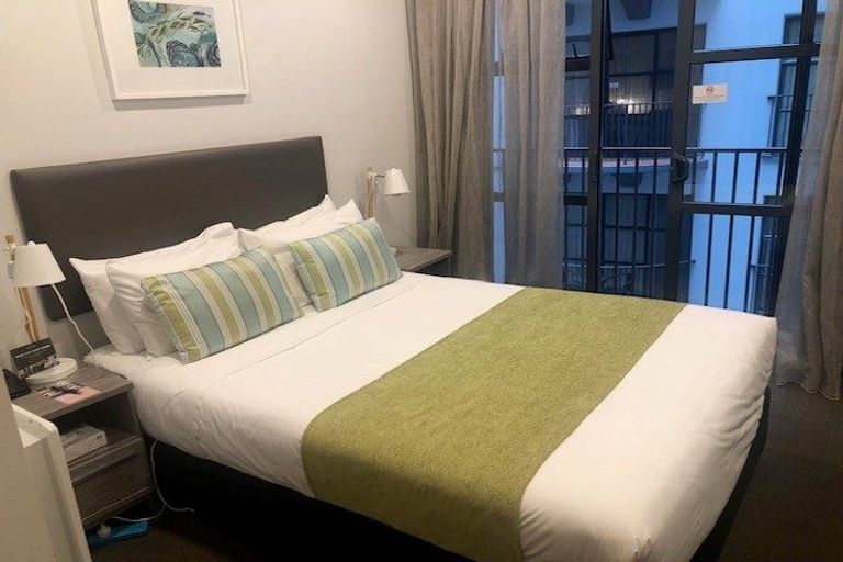 Photo of property in Atrium Towers, 4f/154 The Terrace, Wellington Central, Wellington, 6011