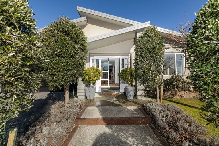 Photo of property in 50 Kelliher Drive, Wanaka, 9305