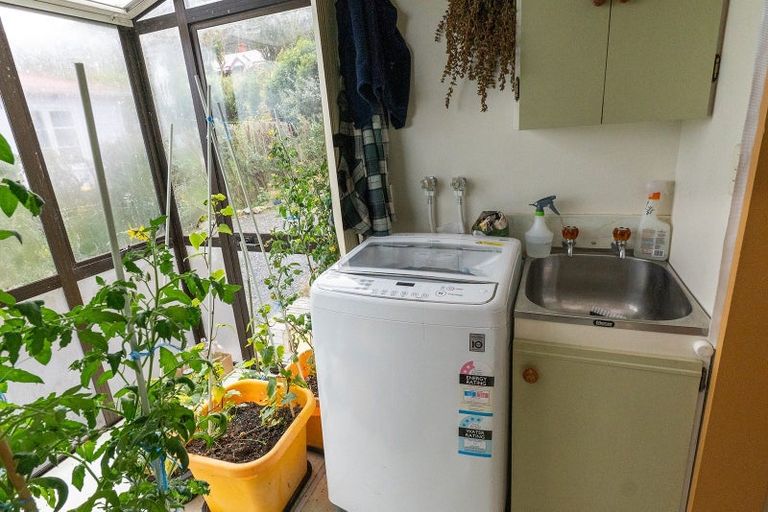 Photo of property in 52 Kauri Street, Ravensbourne, Dunedin, 9022