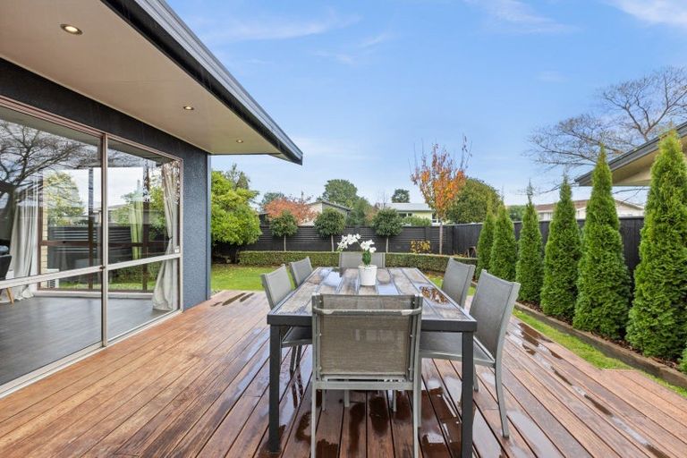 Photo of property in 35 Wynyard Crescent, Tamatea, Napier, 4112