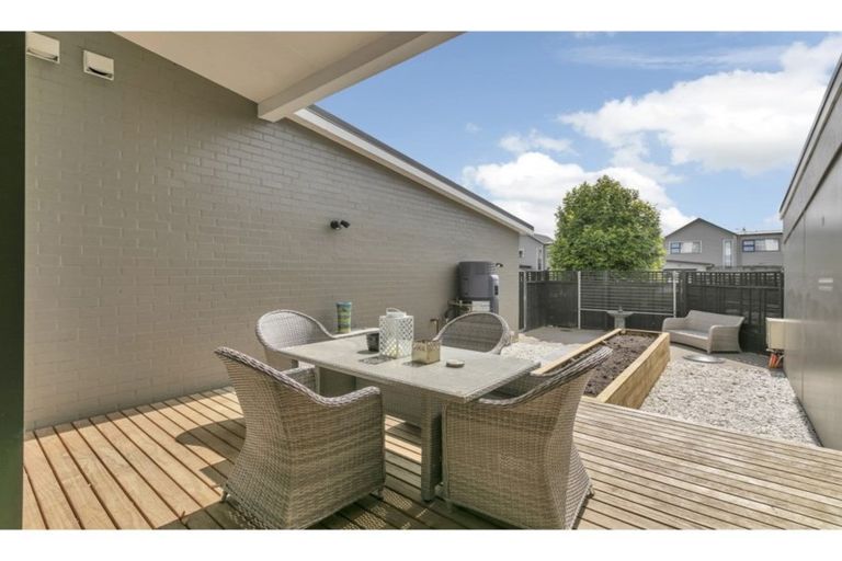 Photo of property in 30 Squadron Drive, Hobsonville, Auckland, 0616