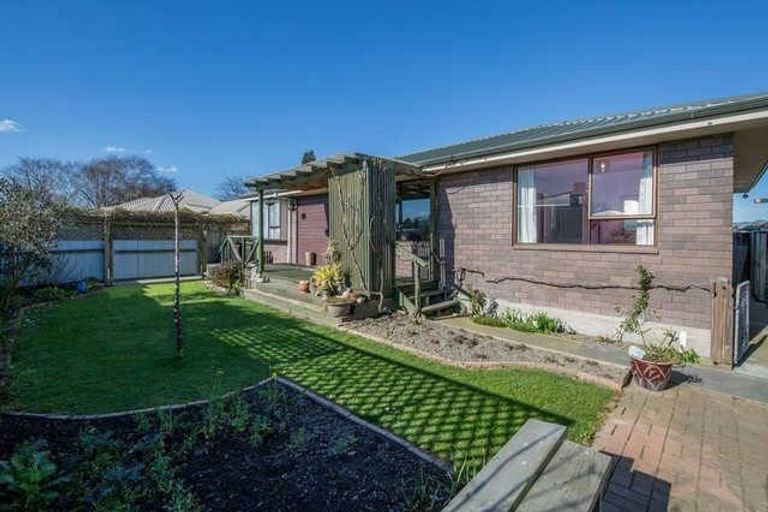 Photo of property in 2/33 Tower Street, Hornby, Christchurch, 8042