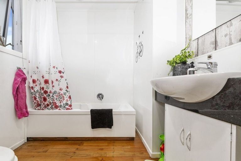 Photo of property in 52 Morvern Crescent, Tokoroa, 3420