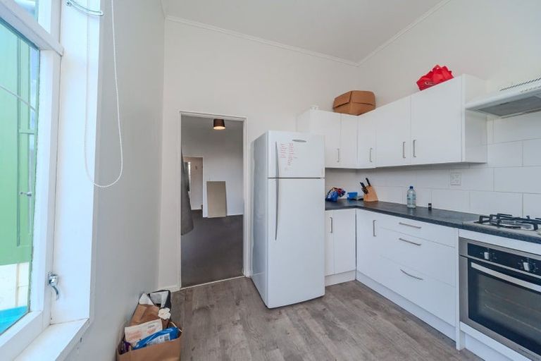 Photo of property in 24 Luxford Street, Berhampore, Wellington, 6023