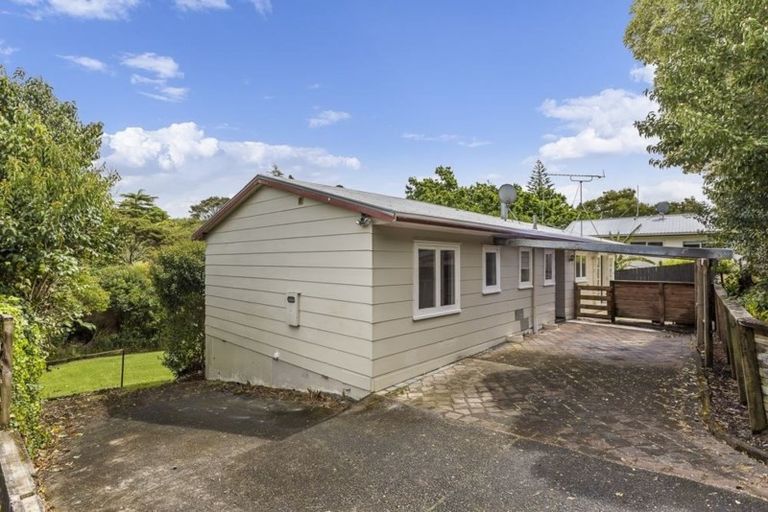 Photo of property in 9 Hellyers Street, Birkdale, Auckland, 0626