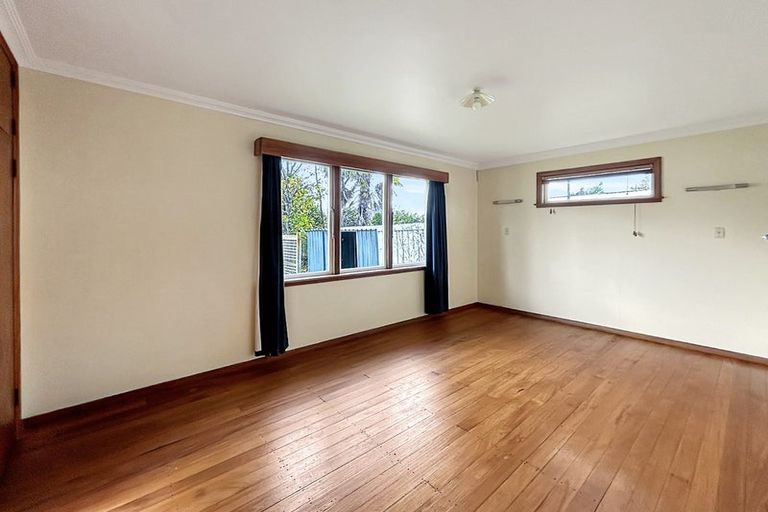 Photo of property in 12 Batt Street, West End, Palmerston North, 4410