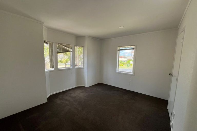 Photo of property in 6/137 Lakeside Drive, Orewa, 0931