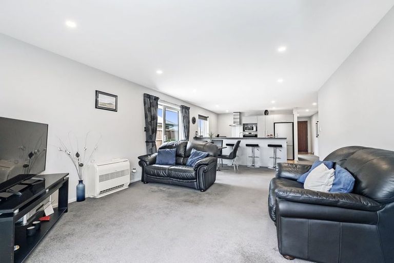 Photo of property in 35 Burford Way, Rolleston, 7615