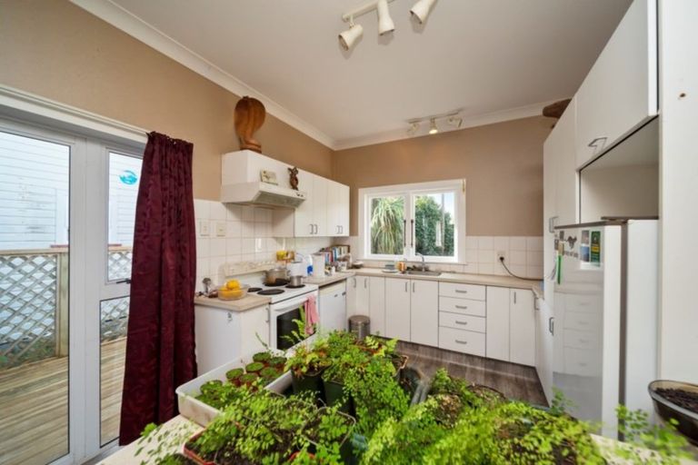 Photo of property in 48 Egmont Street, Hawera, 4610