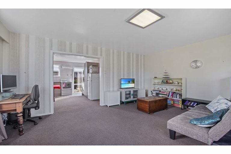 Photo of property in 12 Tancred Street, Linwood, Christchurch, 8011