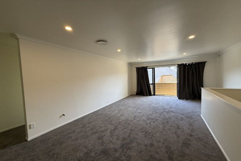 Photo of property in 28 Futuna Close, Karori, Wellington, 6012