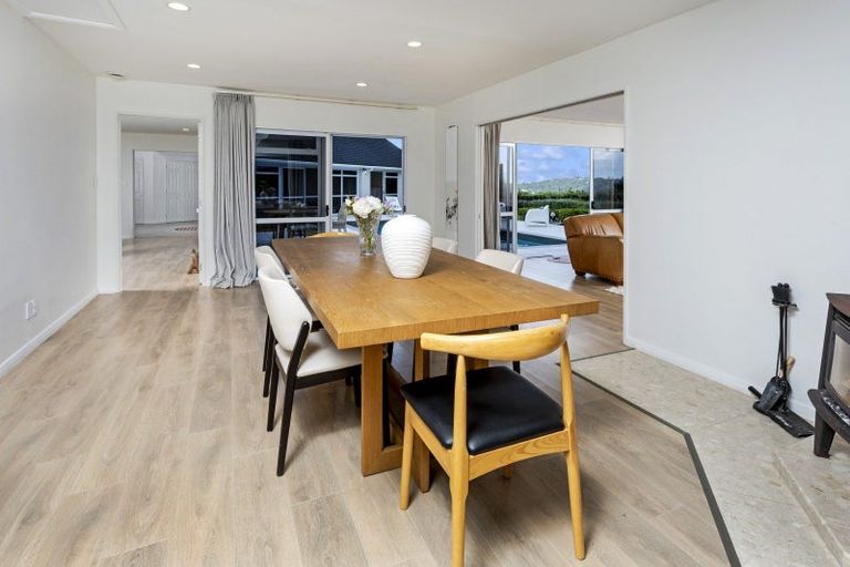 Photo of property in 30 Bernard Magnus Lane, Greenhithe, Auckland, 0632