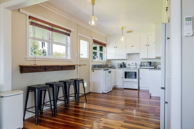 Photo of property in 52 College Street, Awapuni, Palmerston North, 4412