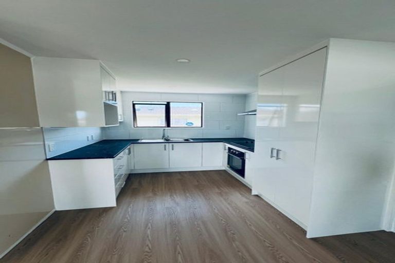 Photo of property in 2/19 Dunstan Place, Otara, Auckland, 2023