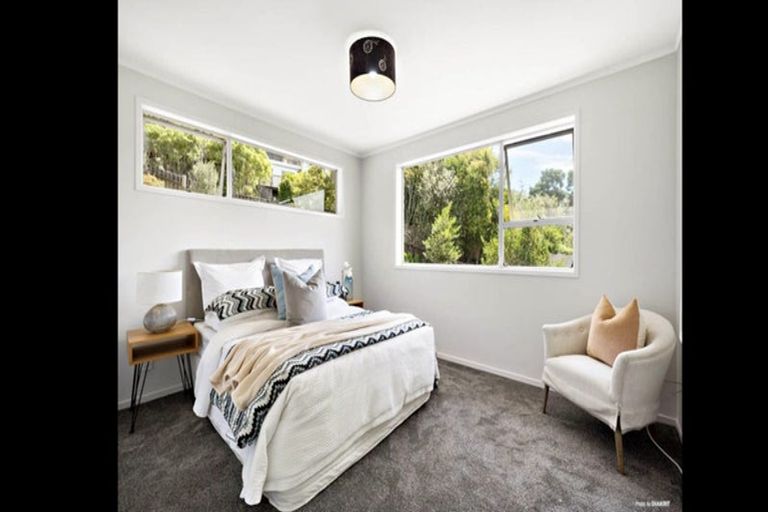 Photo of property in 2/7 Malters Place, Browns Bay, Auckland, 0630