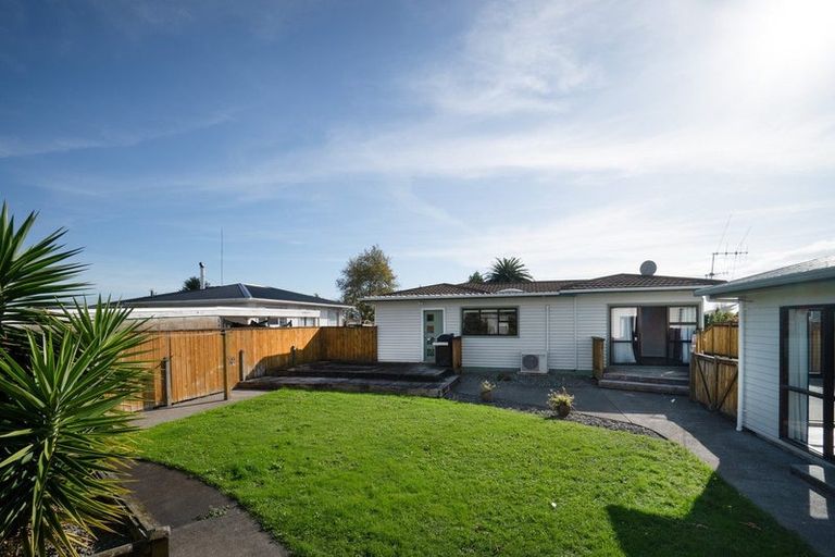 Photo of property in 6 Belvedere Crescent, Takaro, Palmerston North, 4412