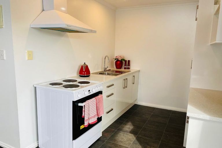 Photo of property in 12 Friesian Drive, Mangere, Auckland, 2022