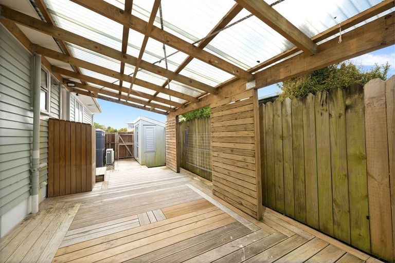 Photo of property in 129 Riverpark Crescent, Henderson, Auckland, 0610