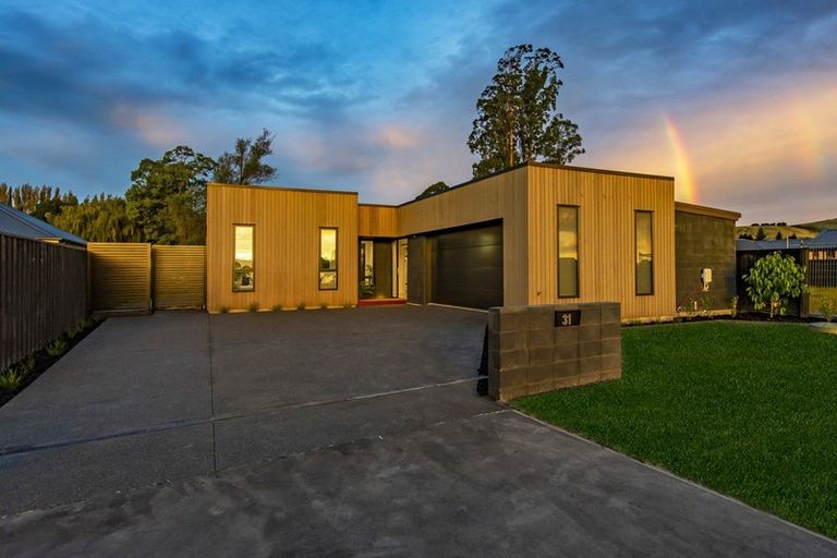 Photo of property in 31 Irvines Track, Halswell, Christchurch, 8025