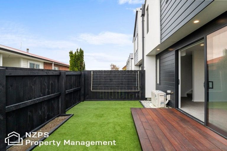 Photo of property in 67b Royal Crescent, Saint Kilda, Dunedin, 9012