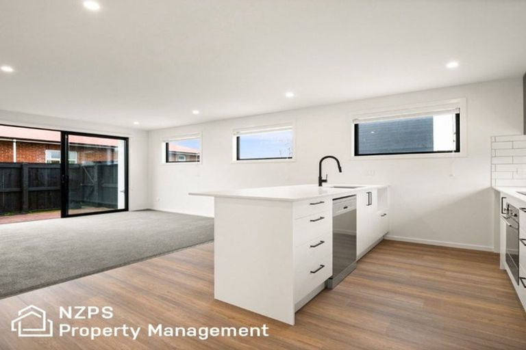 Photo of property in 67b Royal Crescent, Saint Kilda, Dunedin, 9012
