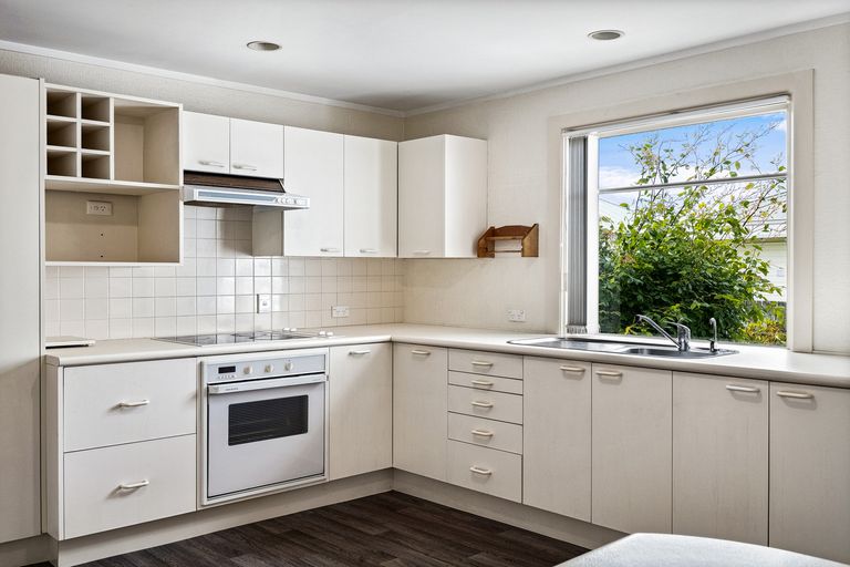 Photo of property in 24 Calder Street, Saint Kilda, Dunedin, 9012