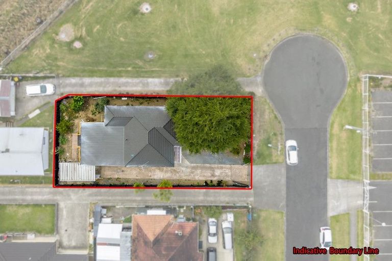 Photo of property in 2/16 Gordon Road, Papatoetoe, Auckland, 2025