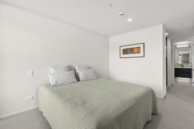 Photo of property in 10/7 Northlake Drive, Wanaka, 9305