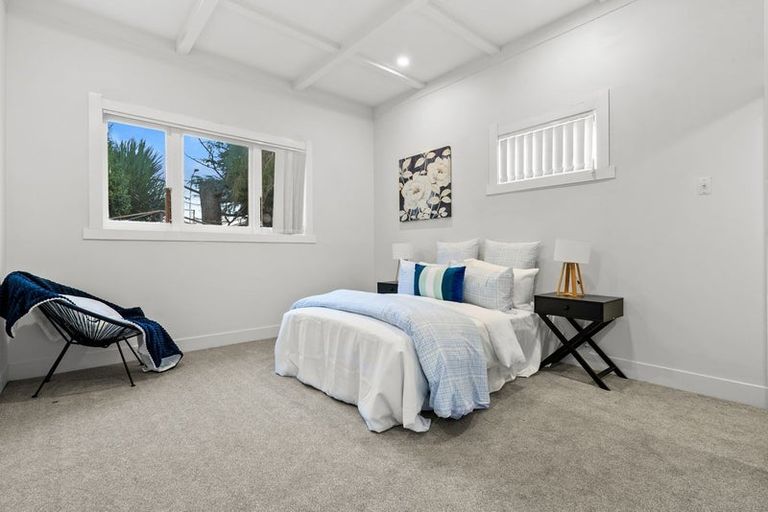 Photo of property in 76 Manuroa Road, Takanini, 2112