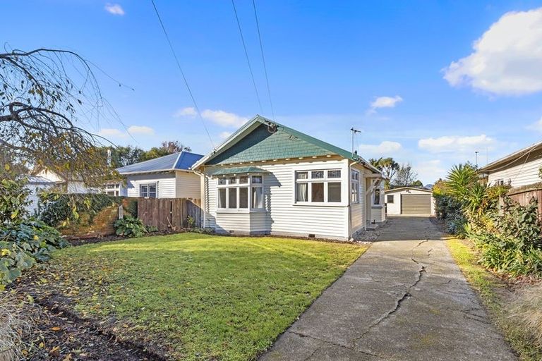 Photo of property in 27 Massey Crescent, St Albans, Christchurch, 8014