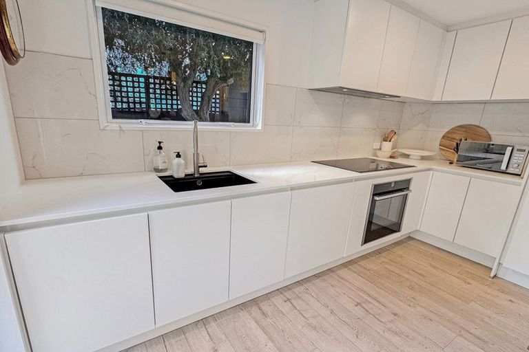 Photo of property in 120 Springfield Road, St Albans, Christchurch, 8014