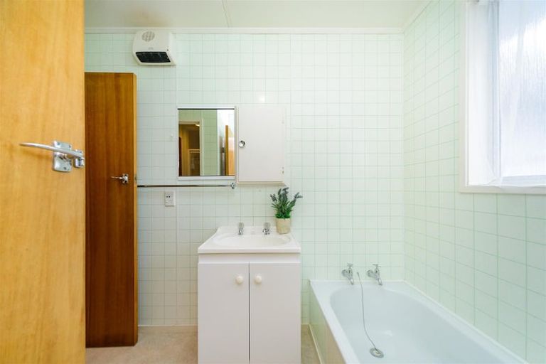 Photo of property in 77 Tutaenui Road, Marton, 4710