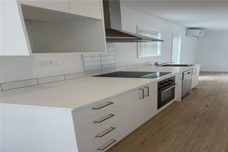 Photo of property in 148 Mcleod Road, Te Atatu South, Auckland, 0610