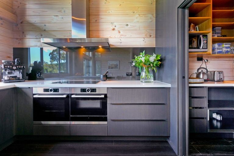 Photo of property in 22a Churchill Drive, Taradale, Napier, 4112