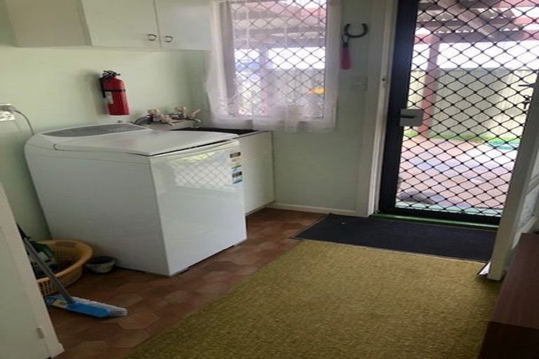 Photo of property in 231a Birkdale Road, Birkdale, Auckland, 0626