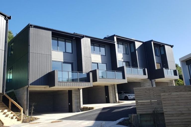 Photo of property in 12/52 High Street, Island Bay, Wellington, 6023