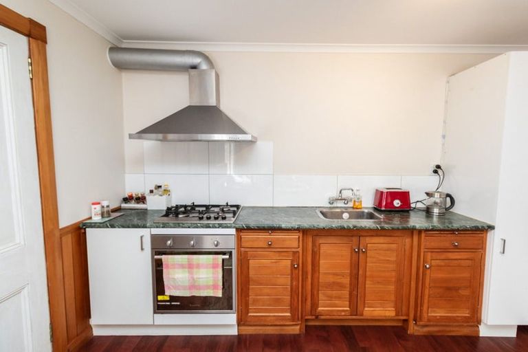 Photo of property in 117 Severn Street, Island Bay, Wellington, 6023