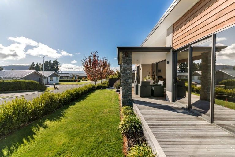 Photo of property in 7 Daniels Terrace, Wanaka, 9305