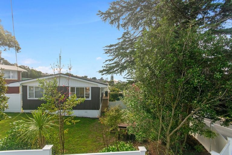Photo of property in 2 Merchant Avenue, Te Atatu South, Auckland, 0610