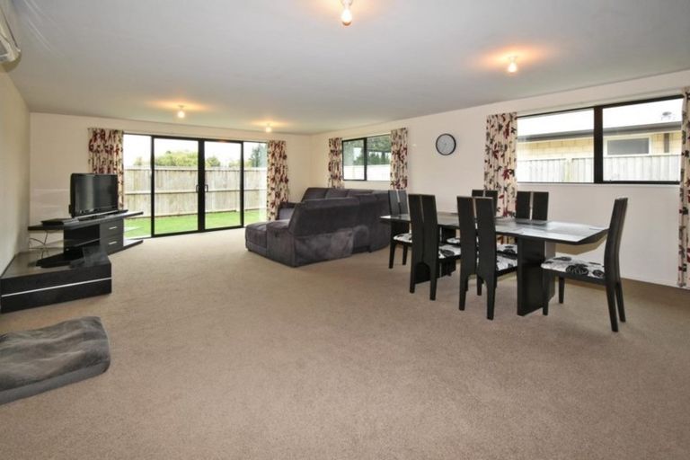 Photo of property in 23 Peak Crescent, Kaiapoi, 7630