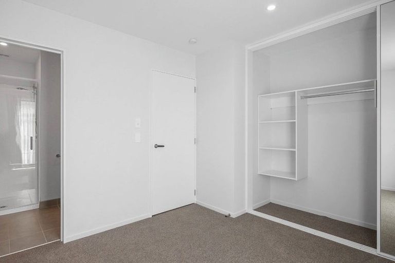 Photo of property in 4/8 New Brighton Road, Shirley, Christchurch, 8061