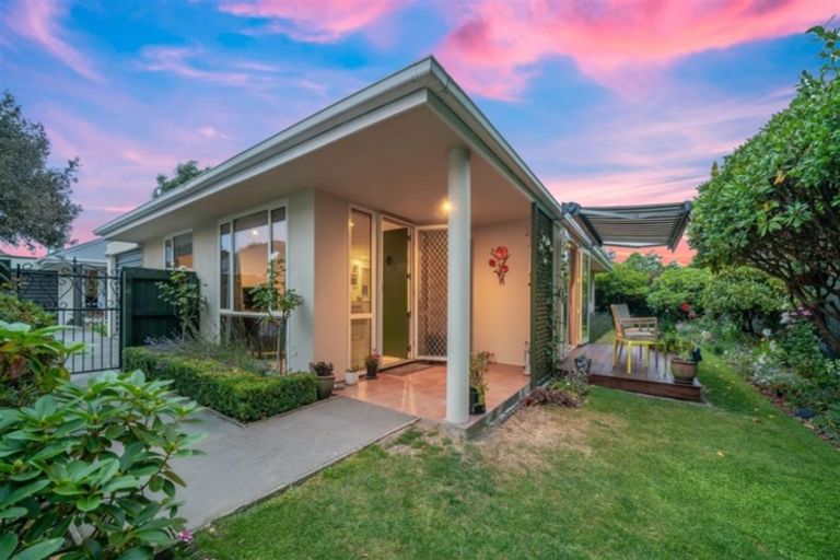 Photo of property in 215 Wairakei Road, Bryndwr, Christchurch, 8053