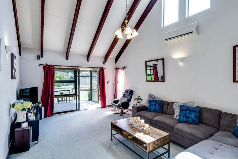 Photo of property in 2/10 Nicholas Street, Taradale, Napier, 4112