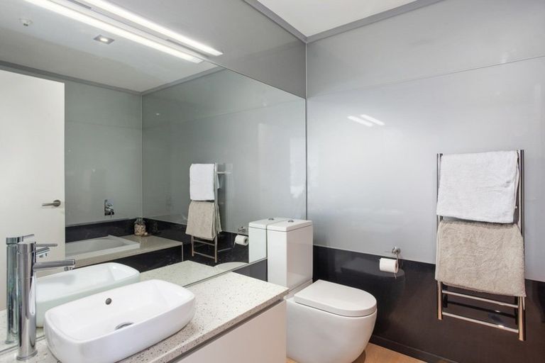 Photo of property in Quayside Apartments, 309/11 George Street, Whakatane, 3120