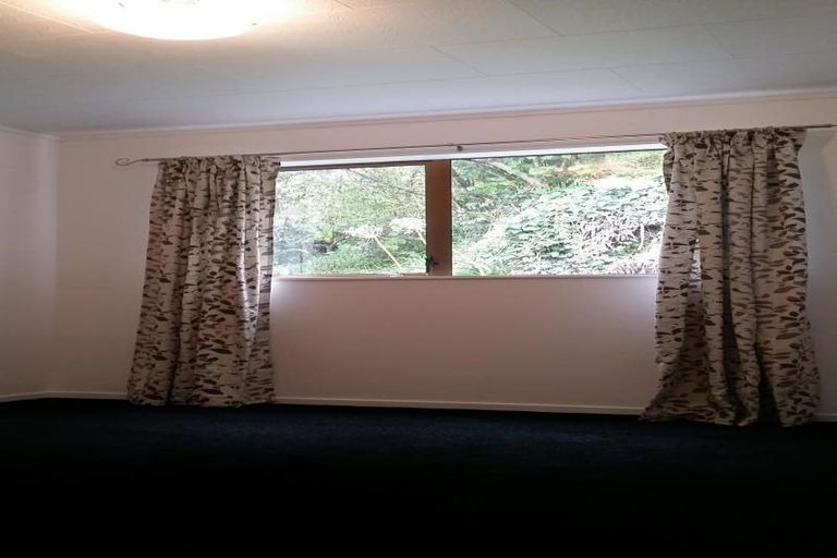 Photo of property in 9 Ridd Crescent, Karori, Wellington, 6012