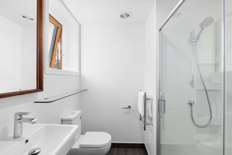 Photo of property in 48 Farrant Drive, Wanaka, 9305