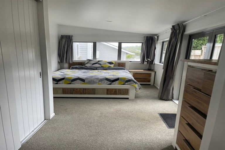 Photo of property in 65 Te Wharau Drive, Greenhithe, Auckland, 0632