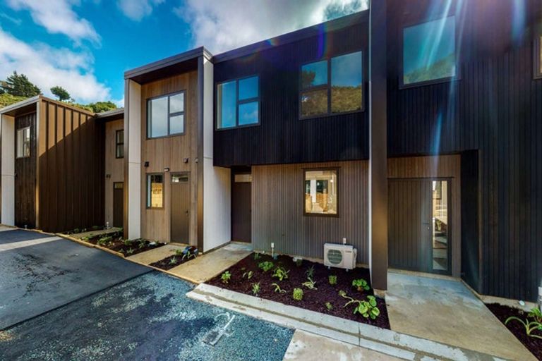 Photo of property in 24 Rua Kai Way, Brooklyn, Wellington, 6021